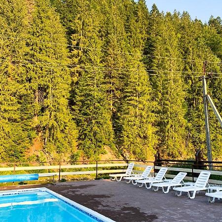 Forest House Татарив Екстериор снимка