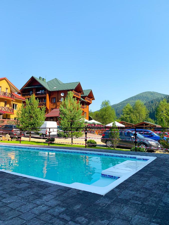 Forest House Татарив Екстериор снимка