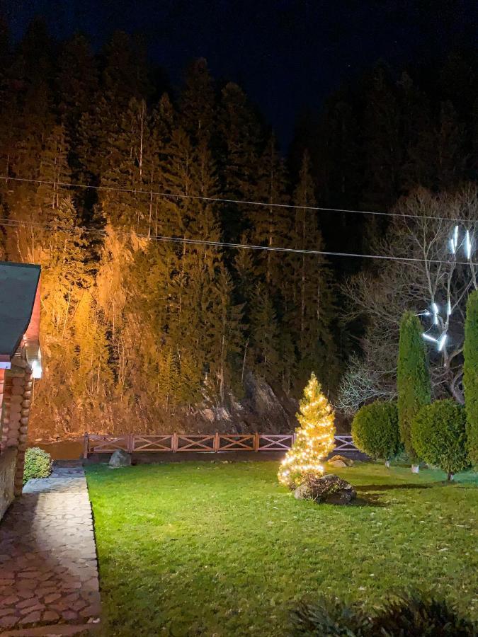 Forest House Татарив Екстериор снимка