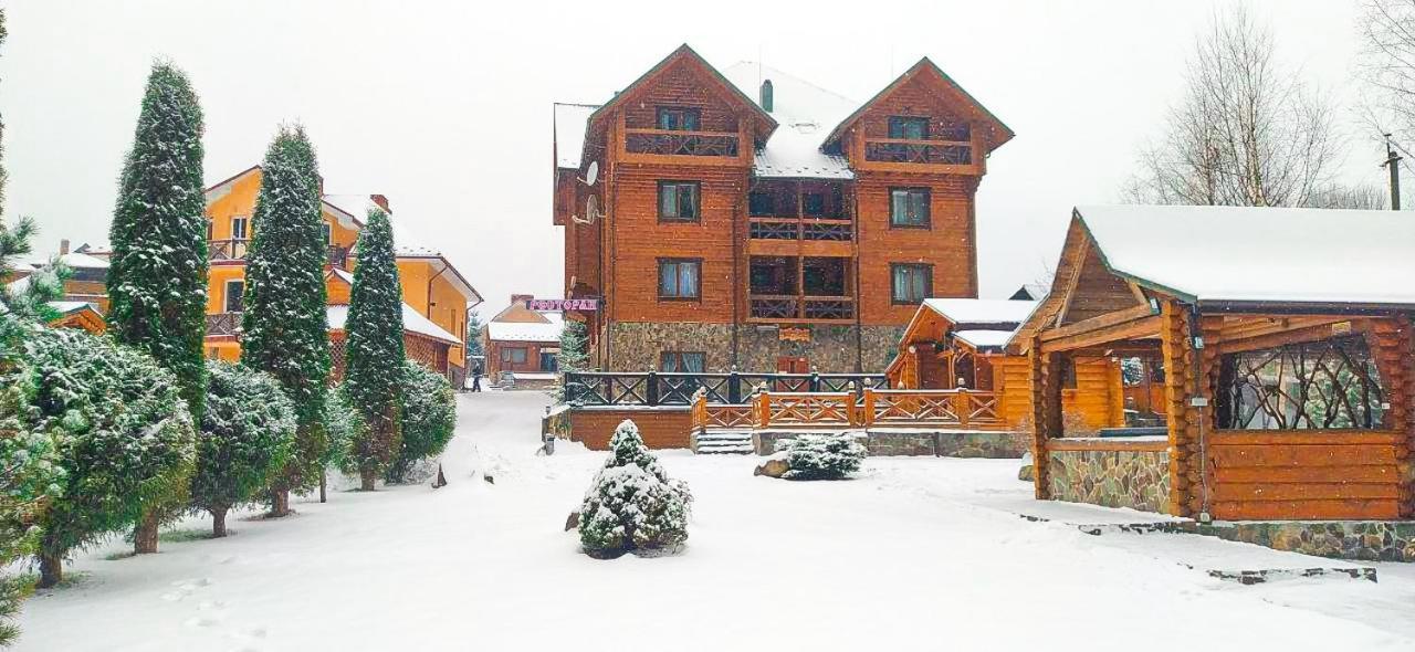 Forest House Татарив Екстериор снимка