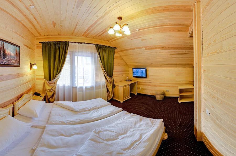 Forest House Татарив Стая снимка