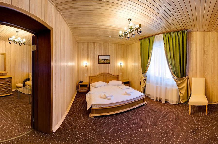 Forest House Татарив Стая снимка