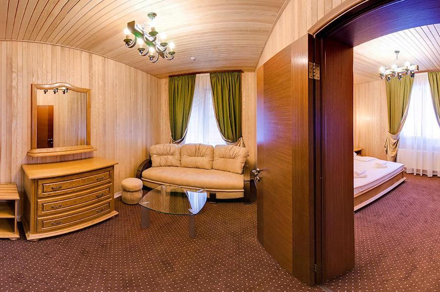 Forest House Татарив Стая снимка