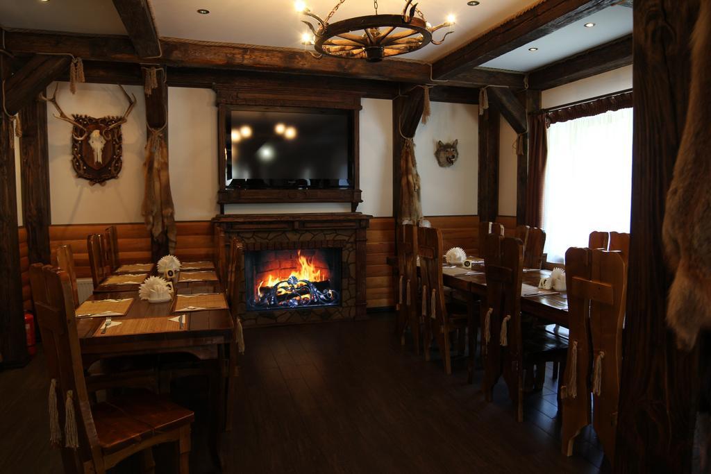 Forest House Татарив Екстериор снимка