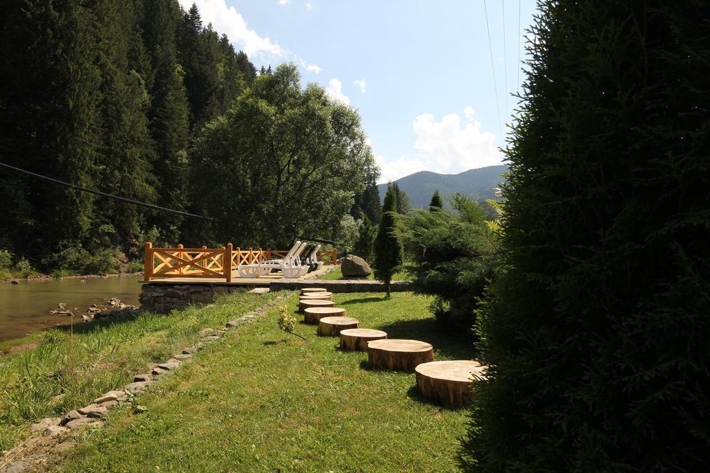 Forest House Татарив Екстериор снимка