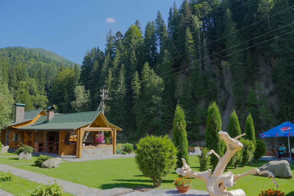 Forest House Татарив Екстериор снимка